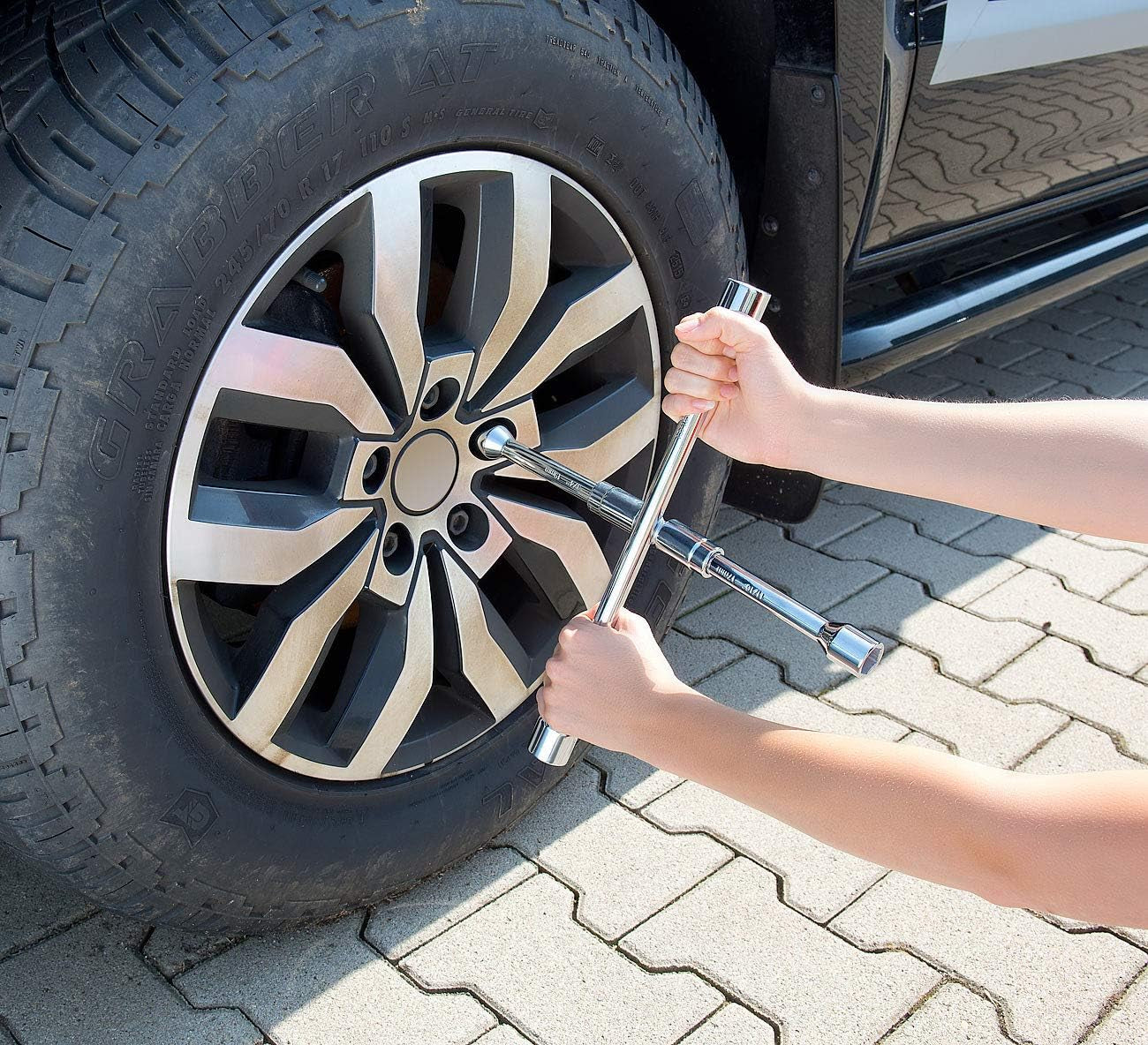 AGT Schlüssel: Faltbarer Kreuzschlüssel Für Radmuttern Der Größen 17, 19, 21 & 23 Mm (Schraubenschlüssel, Radkreuz, Drehmomentschlüssel)